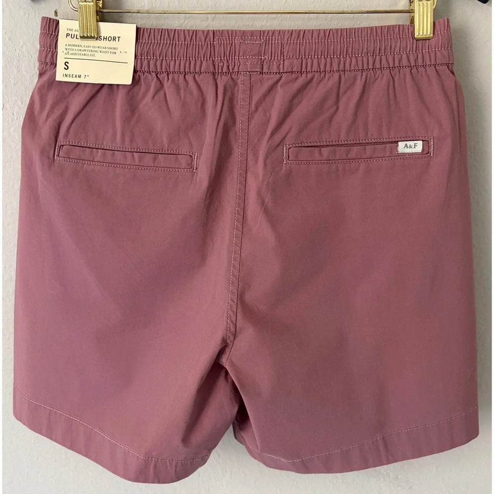 NWT Abercrombie & Fitch Mens 7 Inch Pull-On Shorts S Mauve Pink Elastic Waist